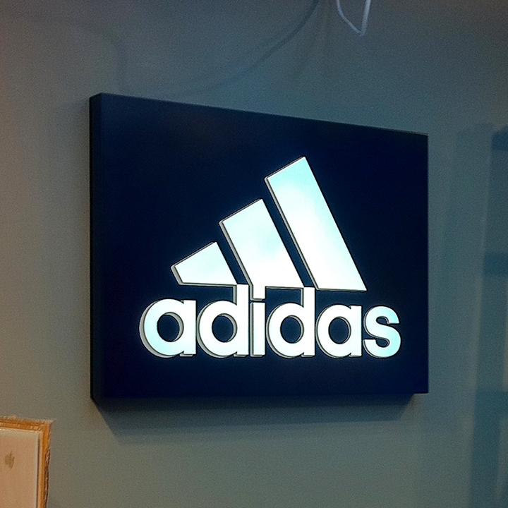 Modeling Lightbox Signage010